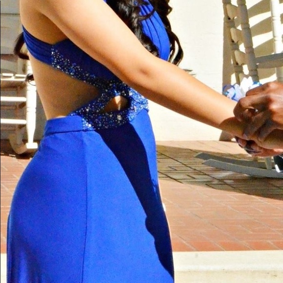 PROM DRESS - Picture 3 of 3